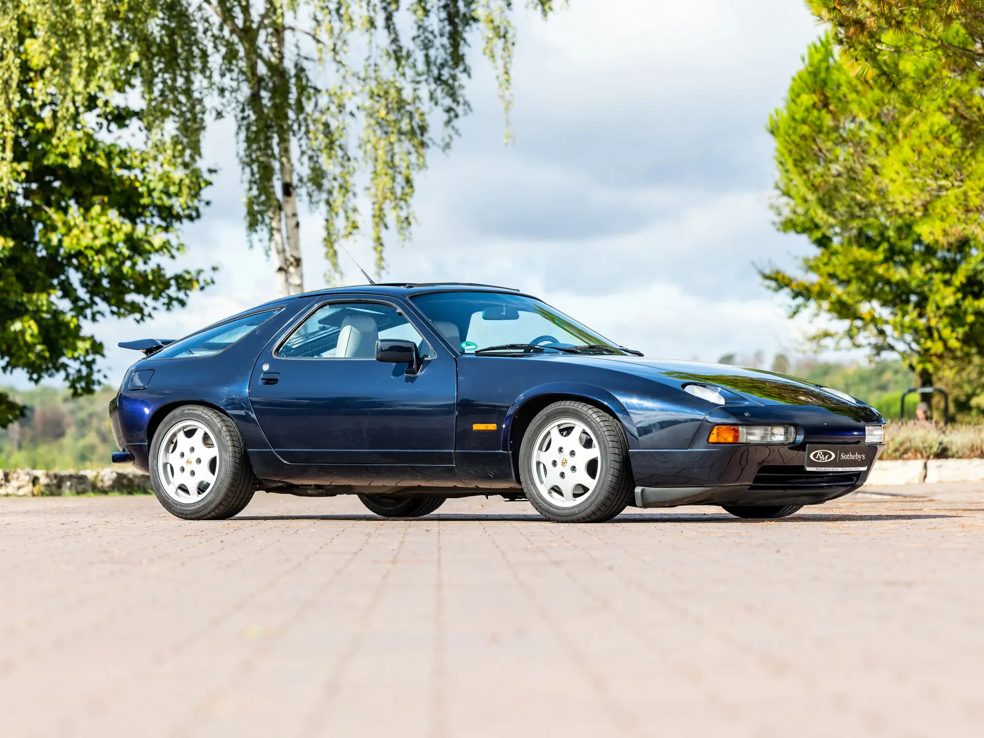 ポルシェ 928 S4 赤 1991年式 限定品 ポルシェ 928 S4 赤 1991年式 限定品 - メルカリ