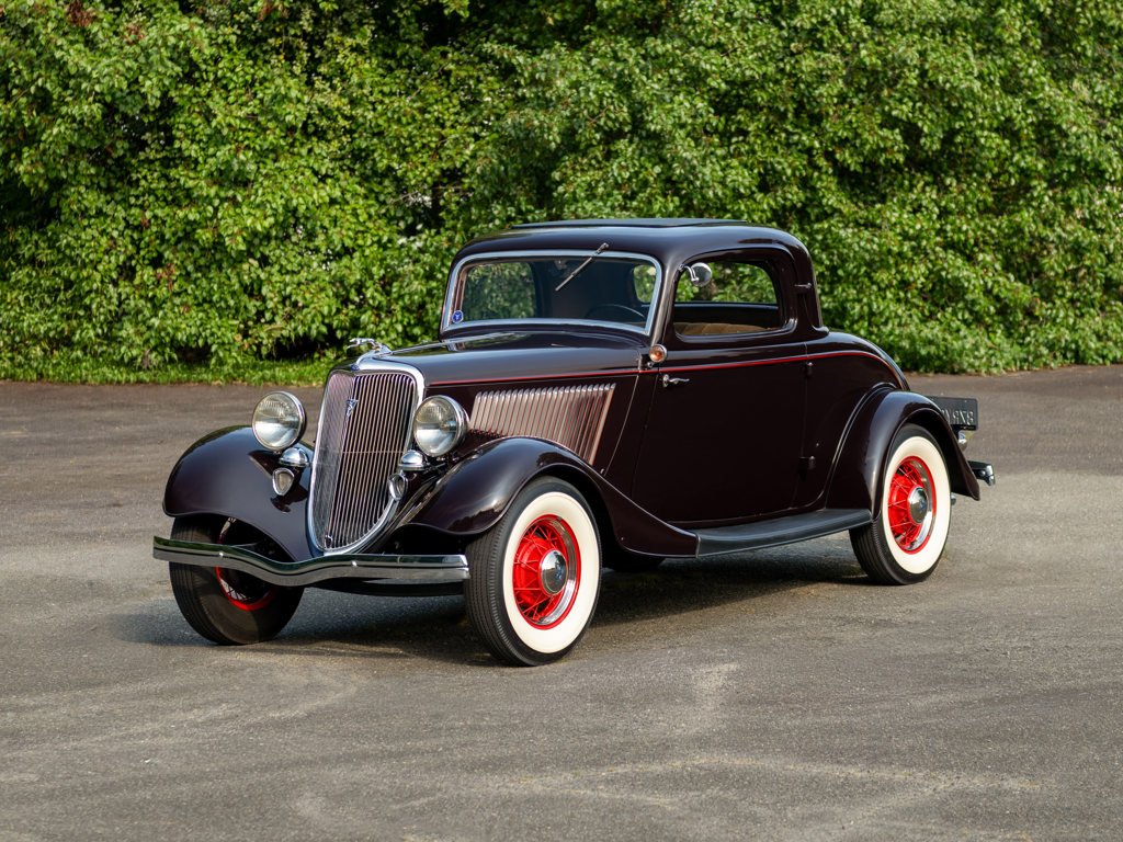 1934 Ford Model 40 V-8 '3-Window'...
