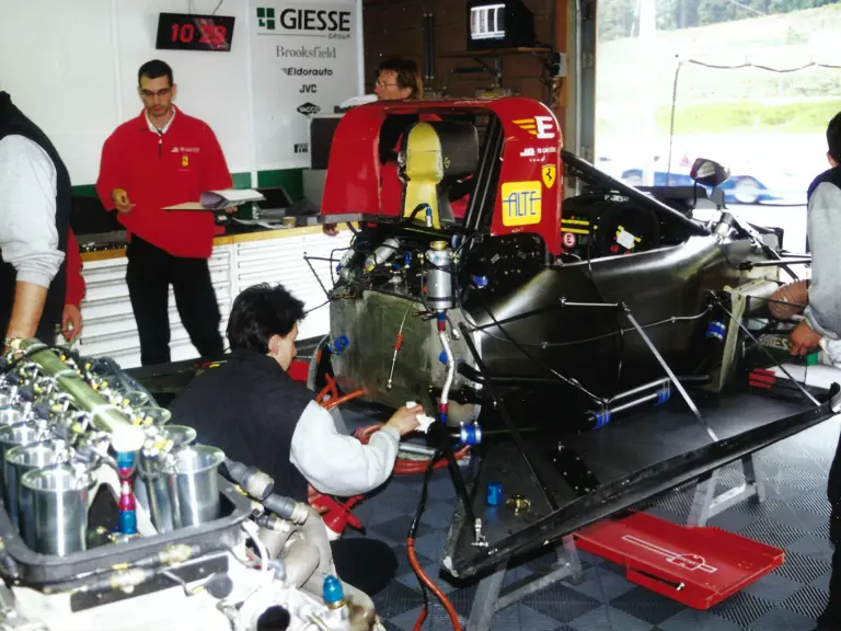 JB Giesse Team Ferrari prepares a 333 SP prior to the 1999 race at Spa Francorchamps.