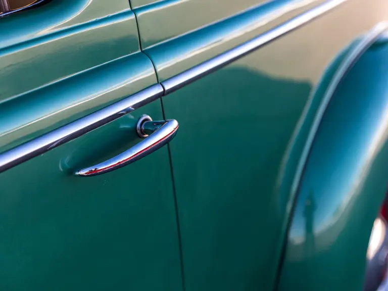 1938 Oldsmobile | Photo: Teddy Pieper | @vconceptsllc