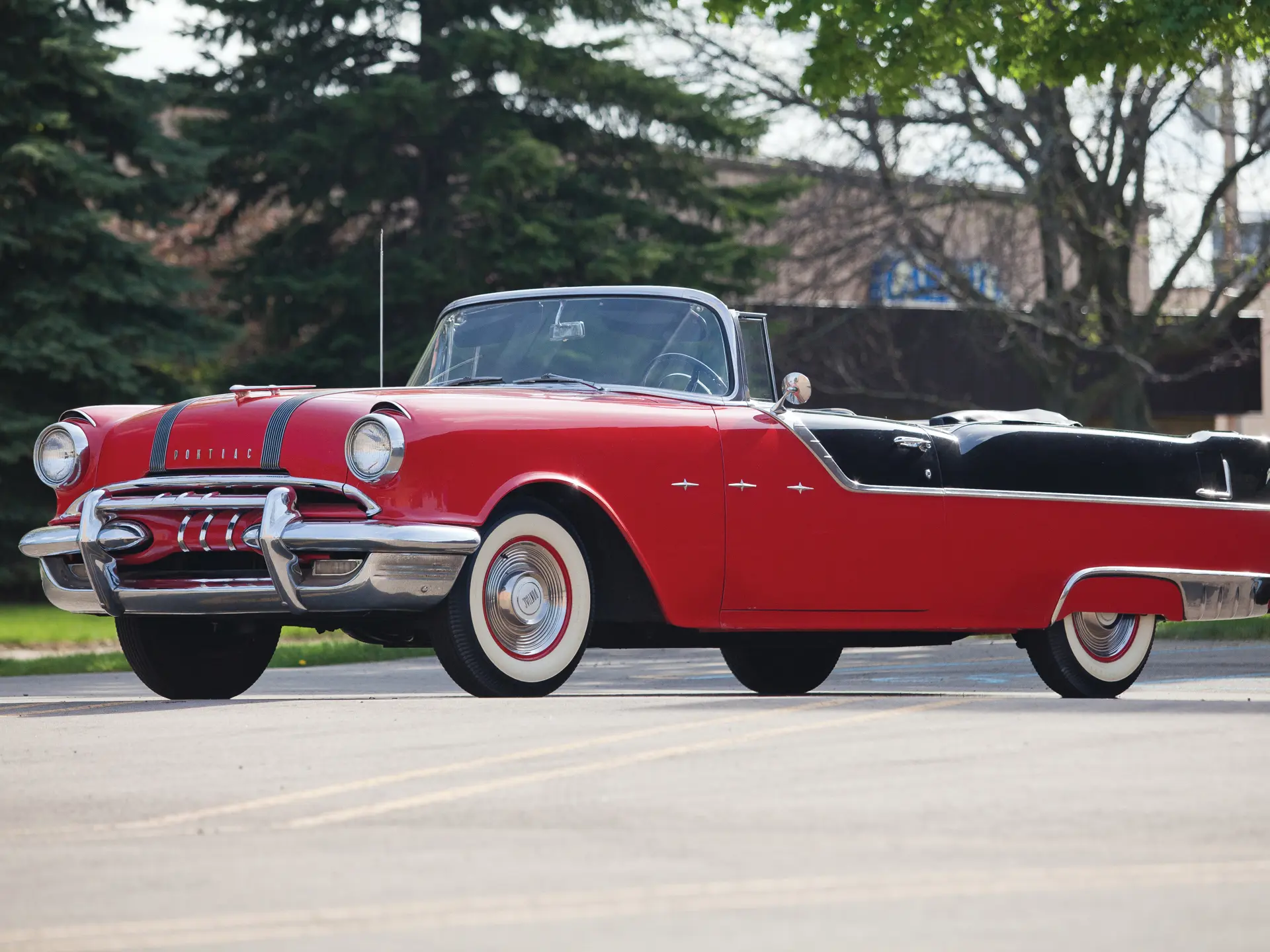 1955 Pontiac Star Chief Convertible | Motor City 2014 | RM