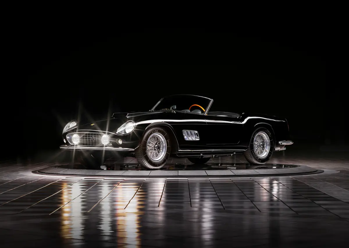 レッドモーサリアム The Ultimate California Spider: 1959 Ferrari 250 GT LWB Heads to