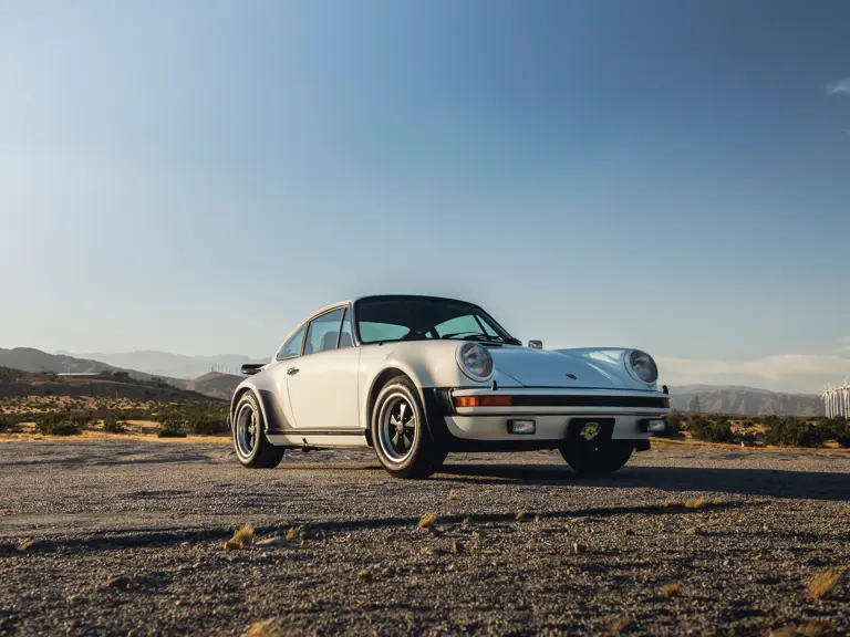 1975 Porsche 911 390 Turbo

Photo: James Lipman