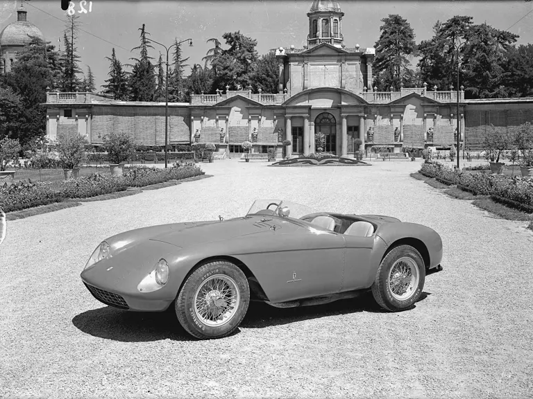 Chassis no. 0448 MD as seen in official Pinin Farina press photographs.