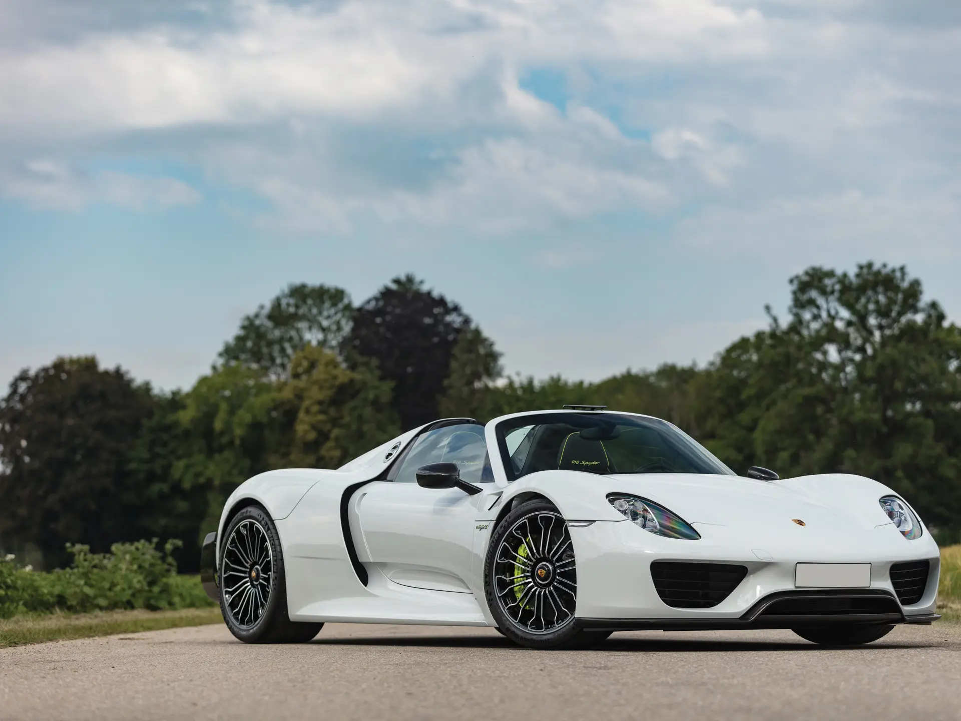 2015 Porsche 918 Spyder