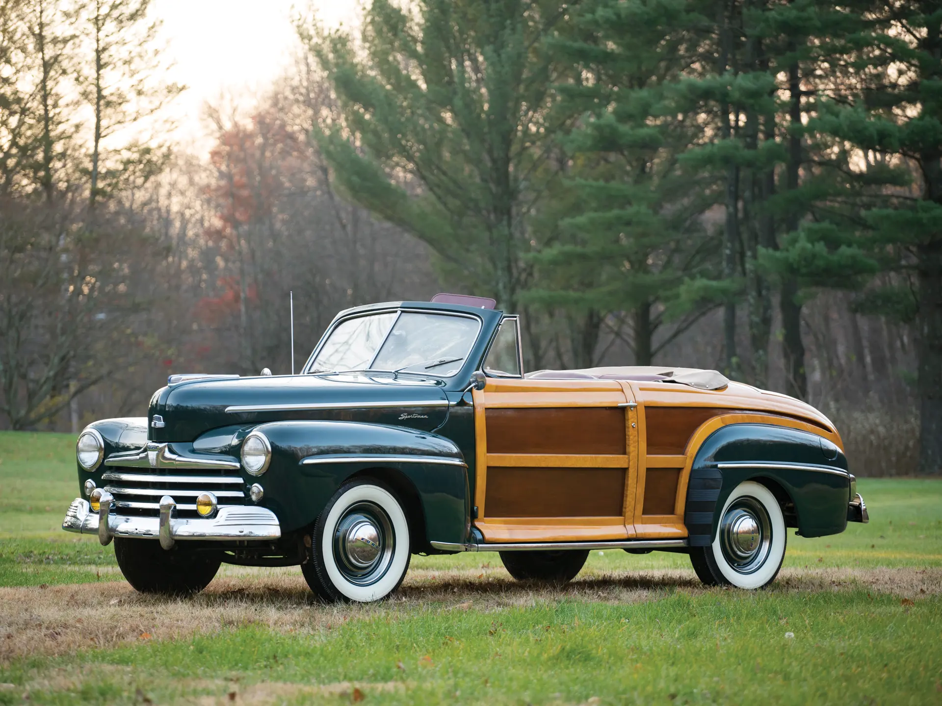 1947 Ford Super DeLuxe Sportsman Convertible | Arizona 2017 | RM Sotheby's