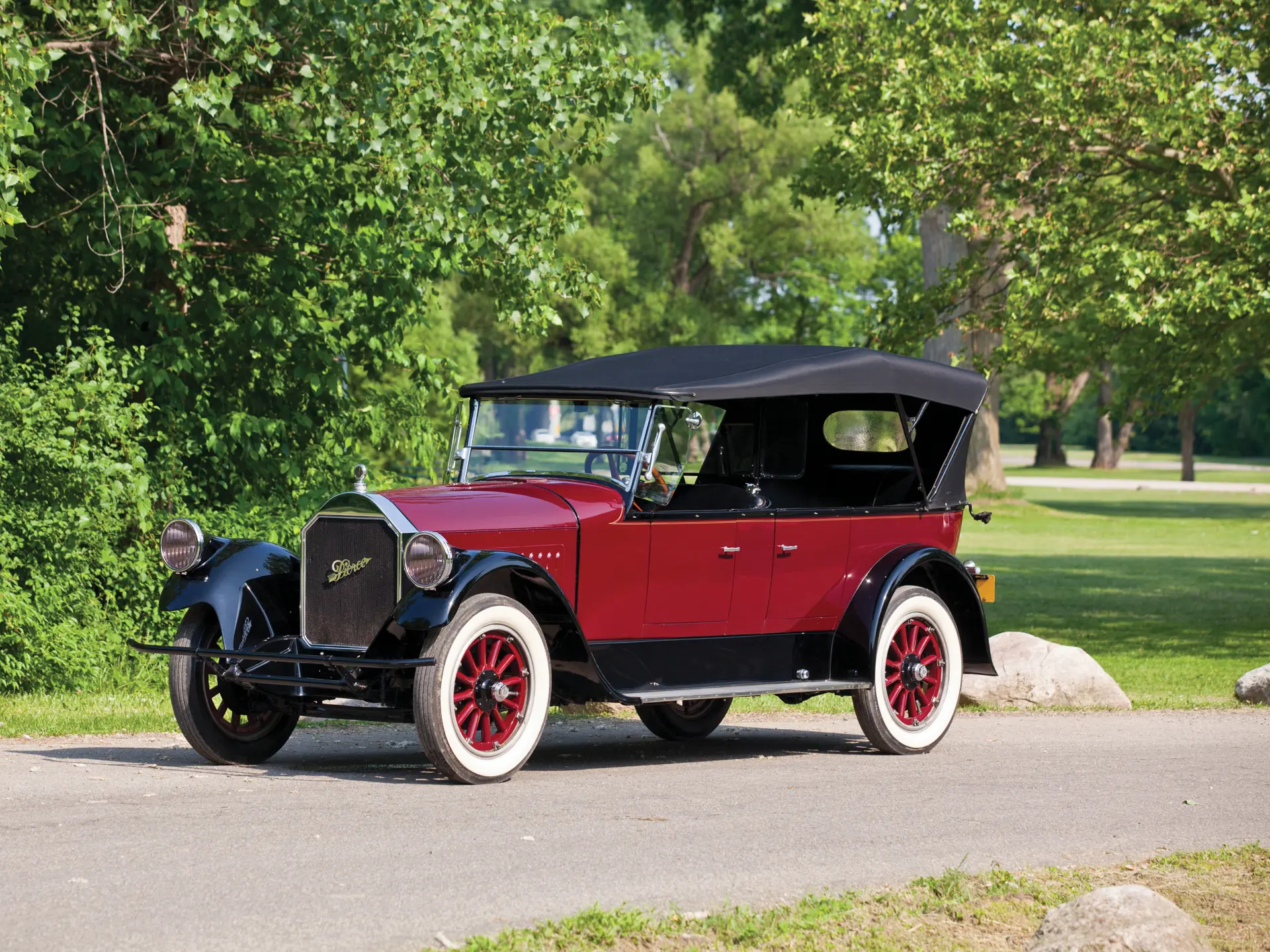 1924 Pierce-Arrow Series 33 Touring