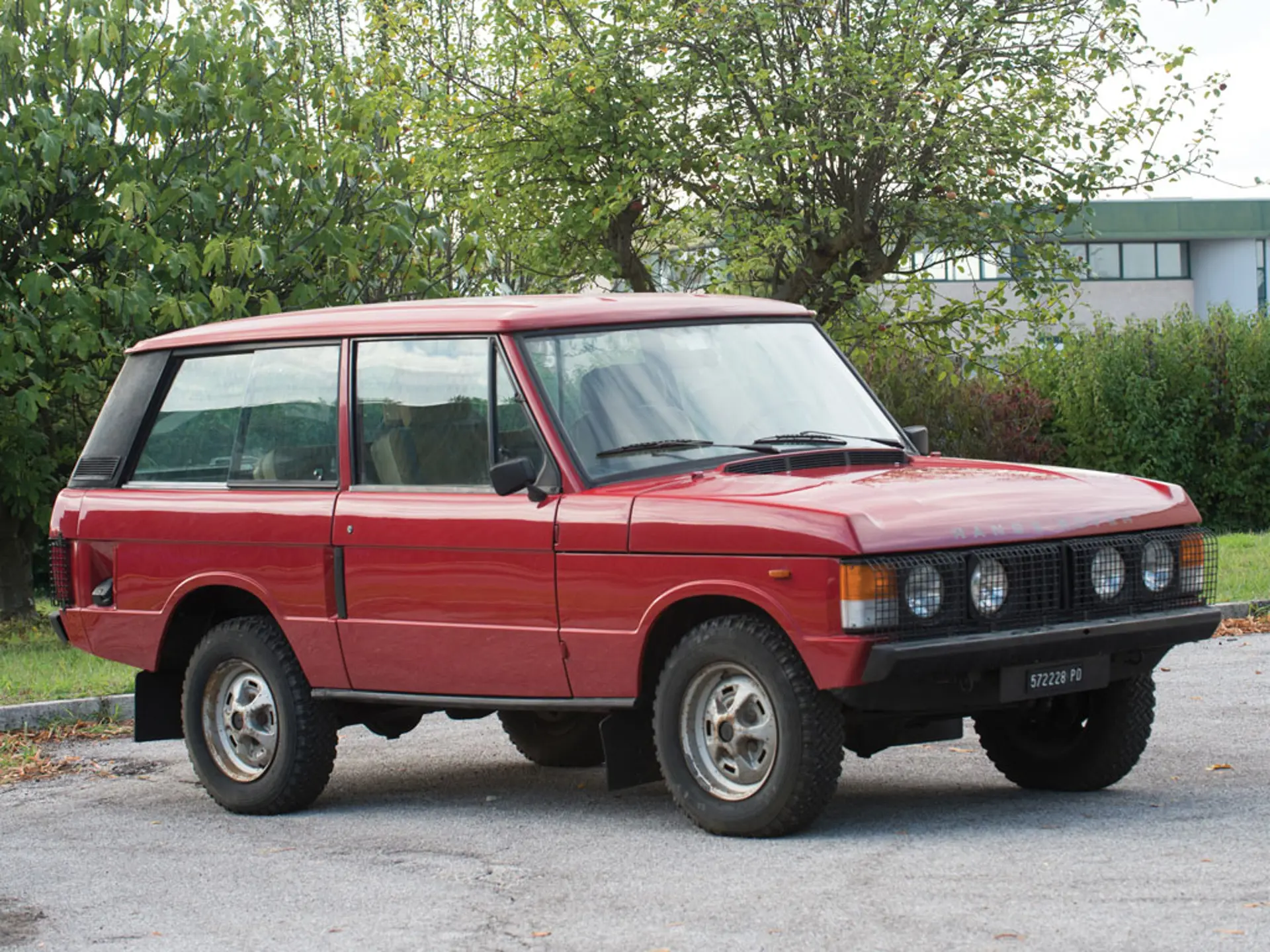 c. 1984 Land Rover Range Rover Series I | Duemila Ruote | RM Sotheby's