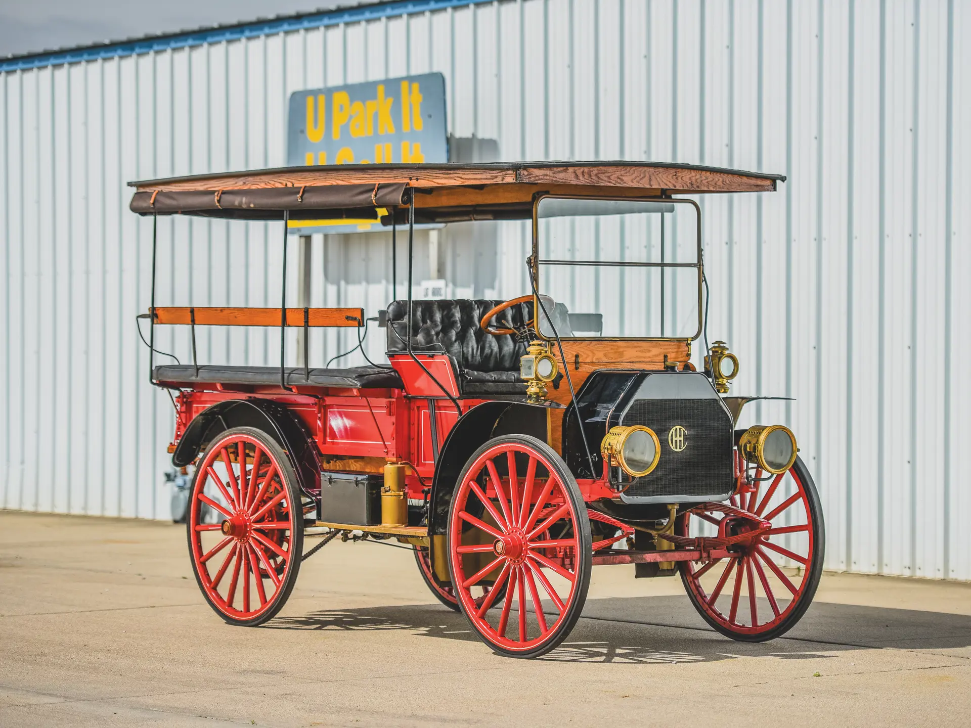 1912 IHC Model AW Auto Wagon | Hershey 2019 | RM Sotheby's