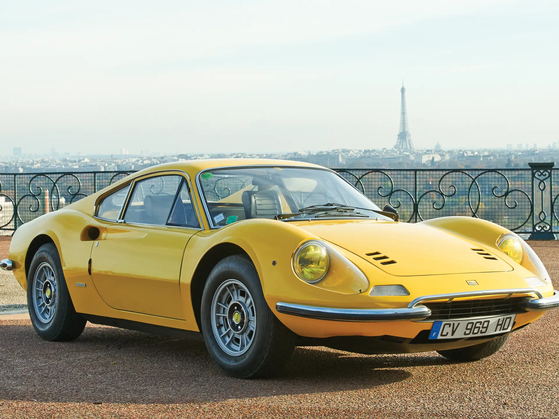フェラーリ246 GT Dino イエロー d840d9f330e69409aef75273948a35