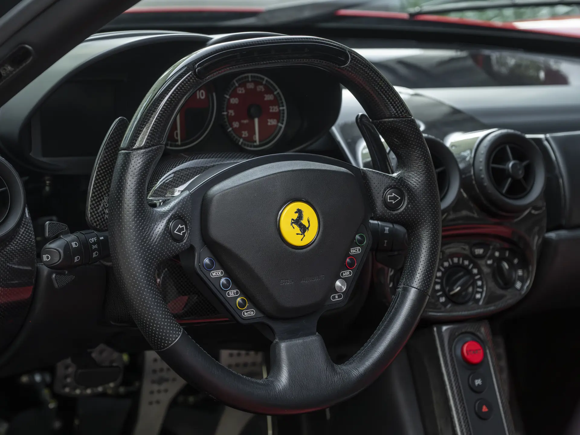 2003 Ferrari Enzo - imagen 12