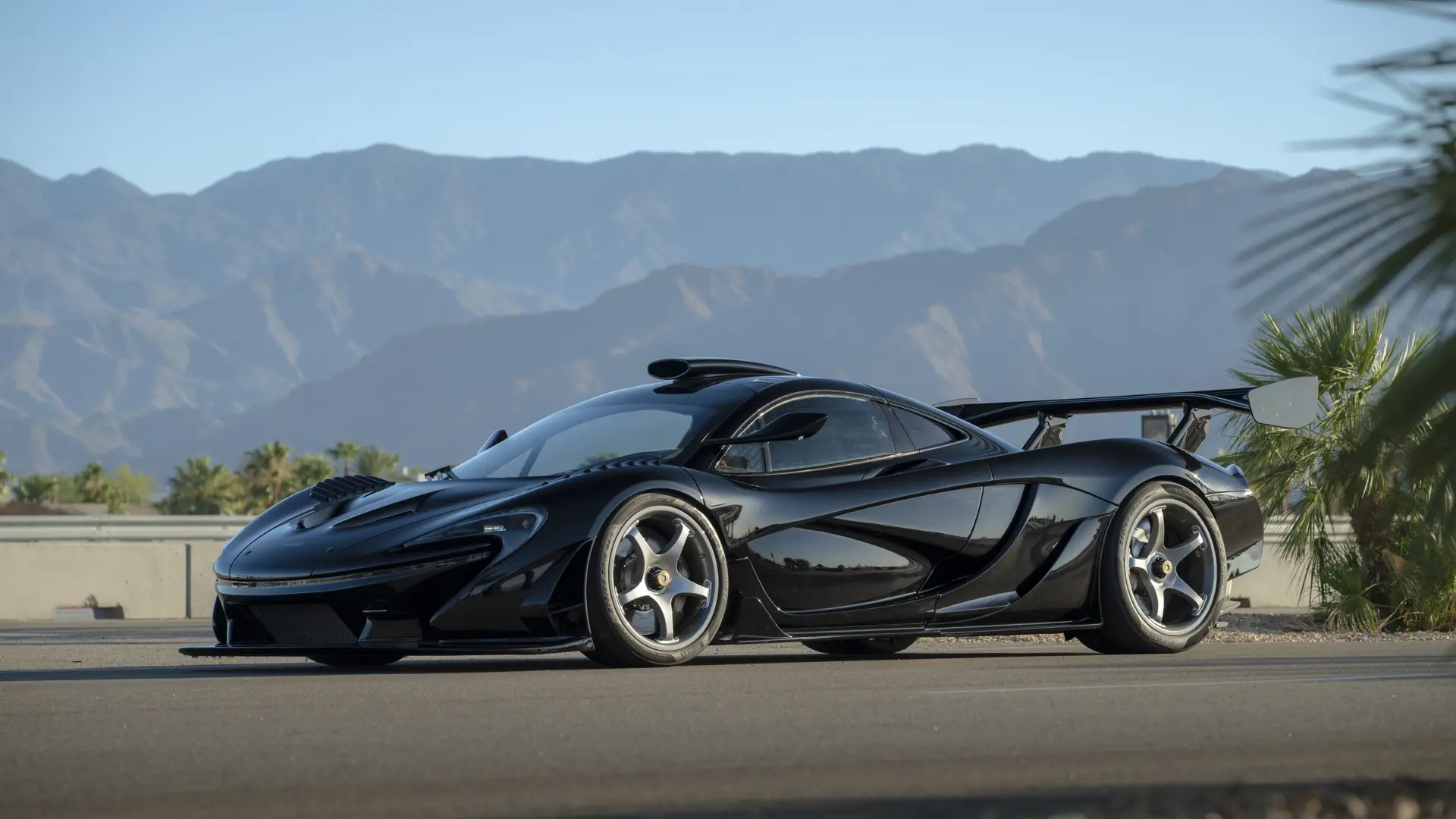 McLaren P1 GT Lanzante