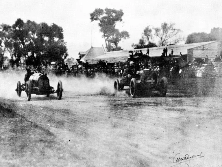 Panhard et Levassor passing a competition Mercer at the speedway in Mexico City, circa 1920.