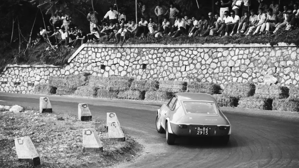 The Lancia as seen driven by Cantera at the Avezzano Trofeo Micangeli in August 1968, where the car finished 3rd overall.