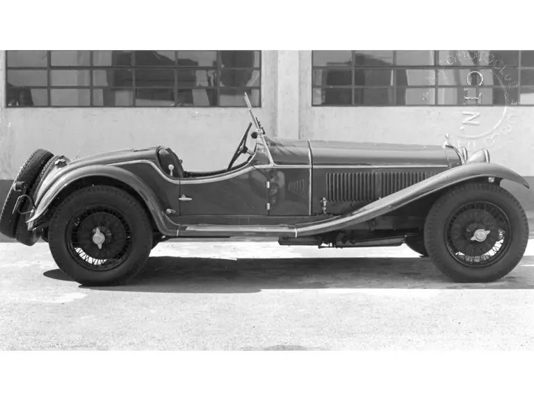 Chassis 8513041 was one of only three Series IV Spiders to originally gain Carrozzeria Sport SA bodywork.