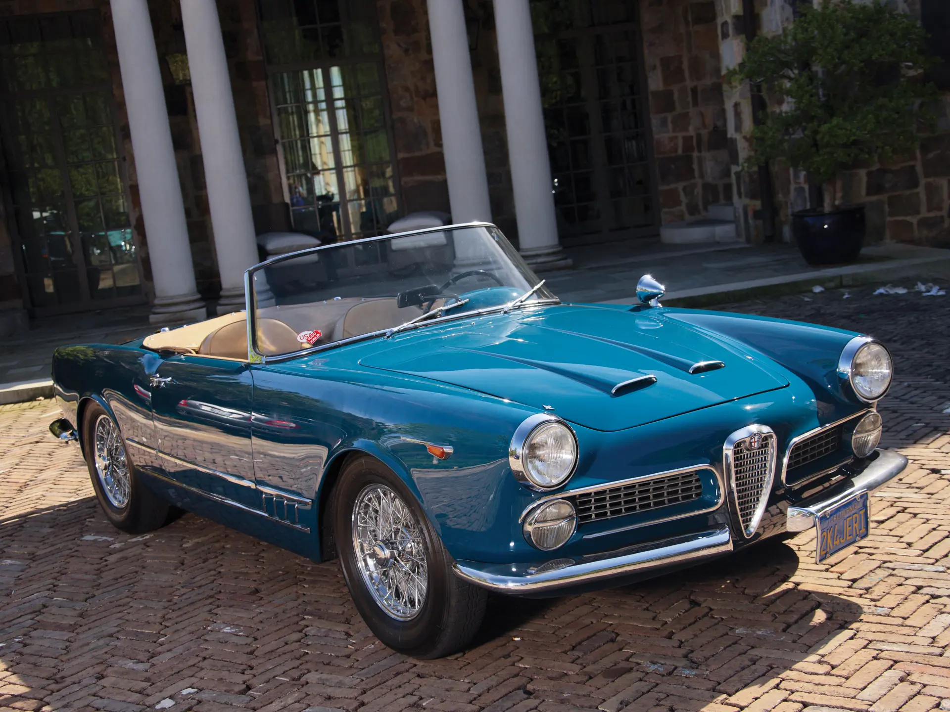 1962 Alfa Romeo 2000 Spider by Touring | Arizona 2014 | RM