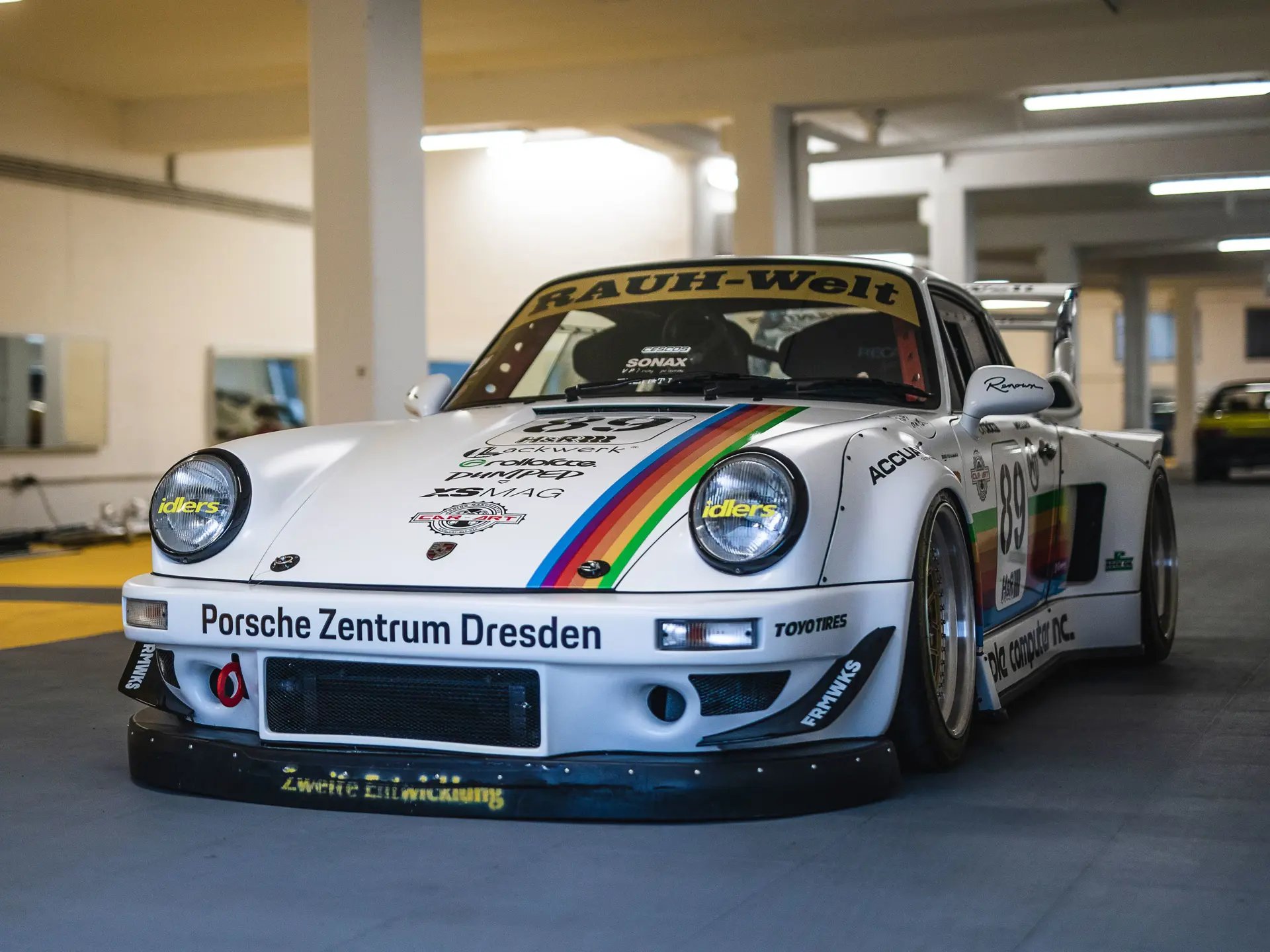 洋書 PORSCHE911 R-RS-RSR 25422937-2-44.png?auto=format,