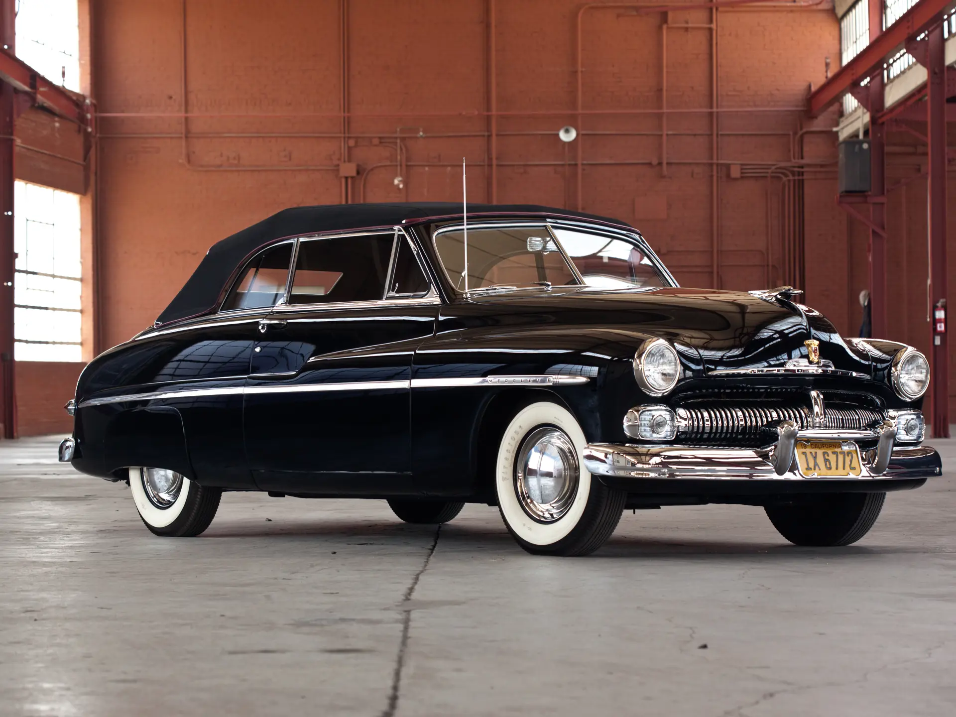 1950 Mercury r/c car made by Xin Qiang (roughly 1/10 or 1/12