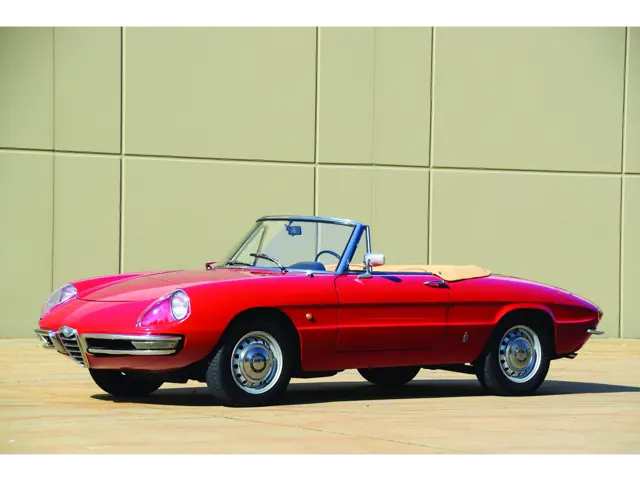 Alfa Romeo Spider Duetto 1966 限定版 Alfa Romeo Spider Duetto 1966 限定版