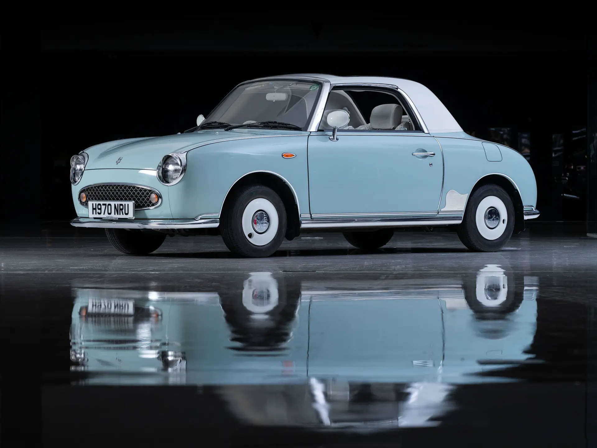 ① Nissan Figaro　　　　　　　　　　　　【入手困難品】 1991 Nissan Figaro | Dare to Dream Collection | RM Sotheby's