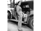 Marlene Dietrich poses with S317KP, 1933.