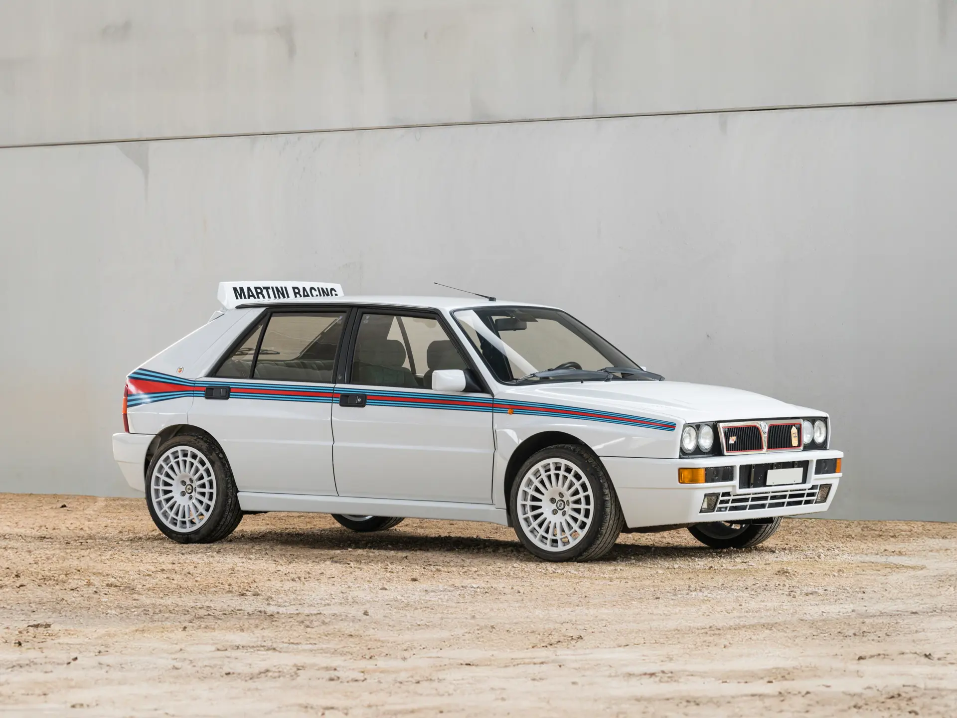 自動車 LANCIA DELTA HF integrale 16v Lancia Delta HF Integrale 16v Guide — Supercar Nostalgia