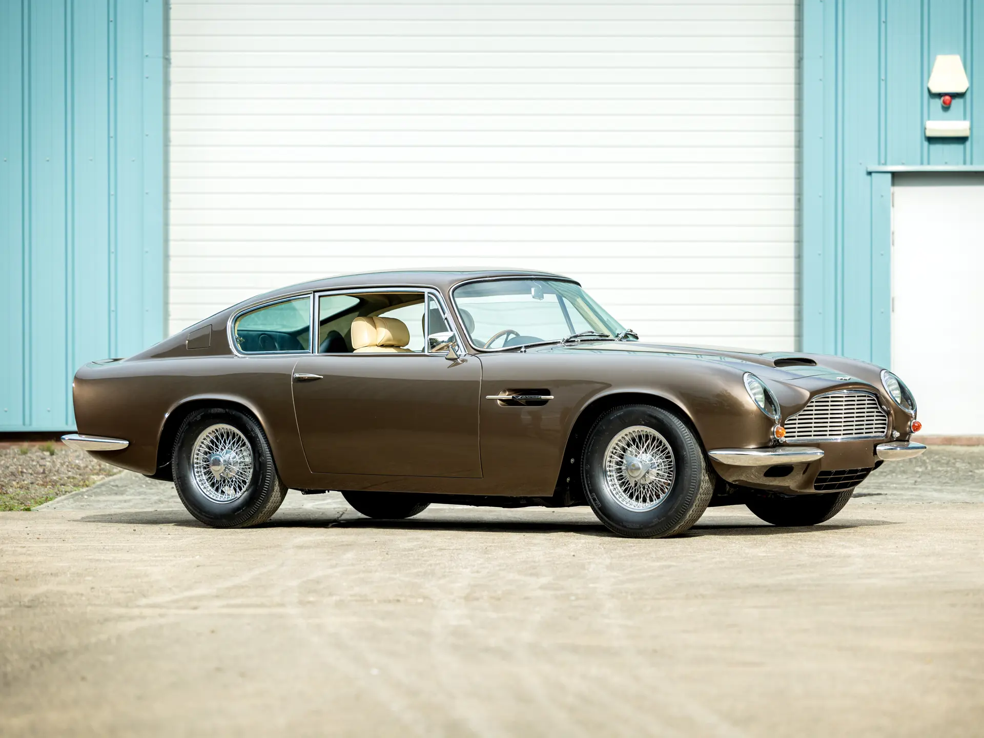 DB6MK24325R