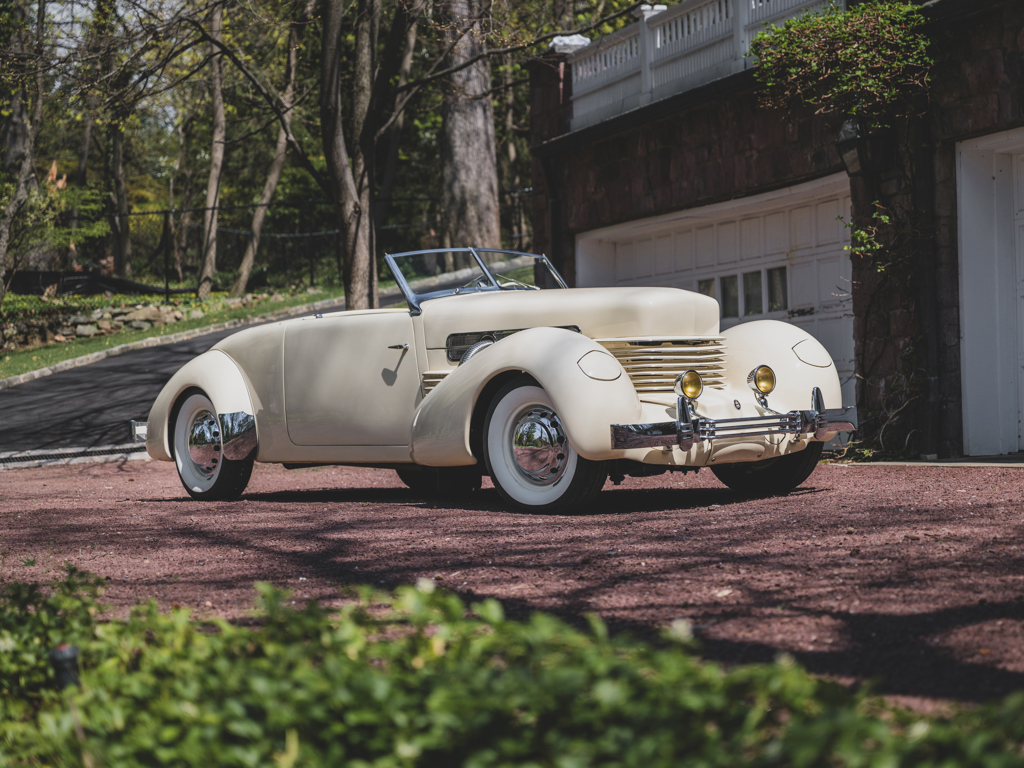 1937 Cord 812 Supercharged Cabri...