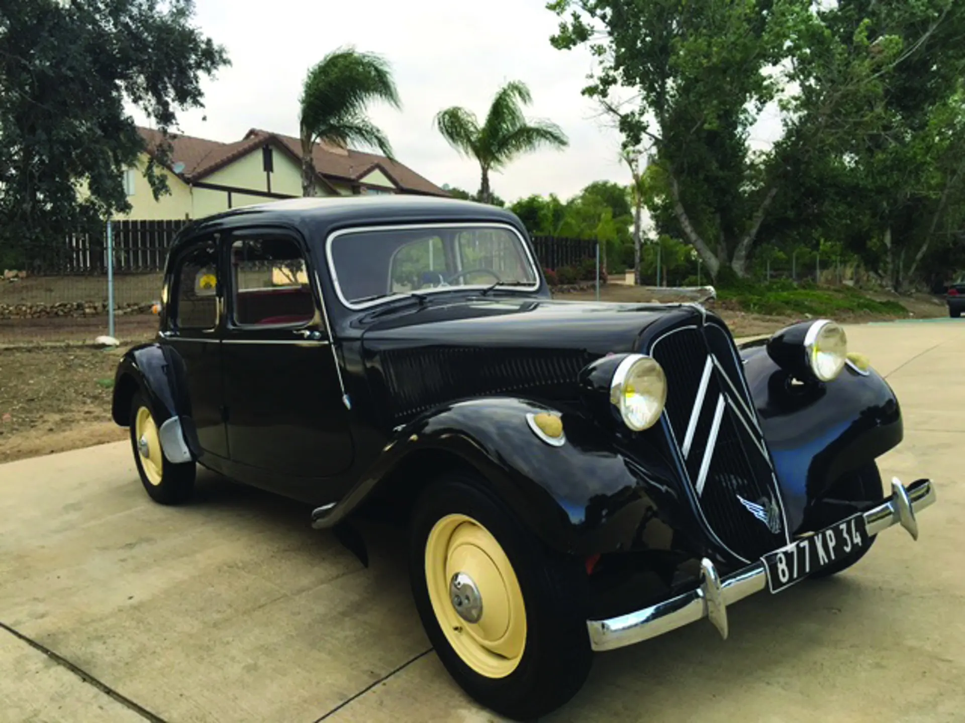 洋書 CITROEN TRACTION AVANT Citroën Traction Avant Market - CLASSIC.COM
