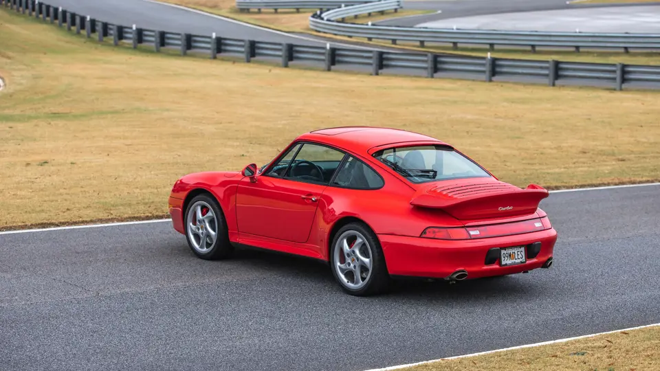 1996 Porsche 911 Turbo - 993 | Photo: Ted Pieper - @vconceptsllc