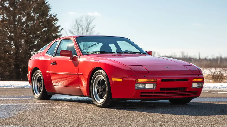 1986 Porsche 944 Turbo | Photo: Teddy Pieper @vconceptsllc