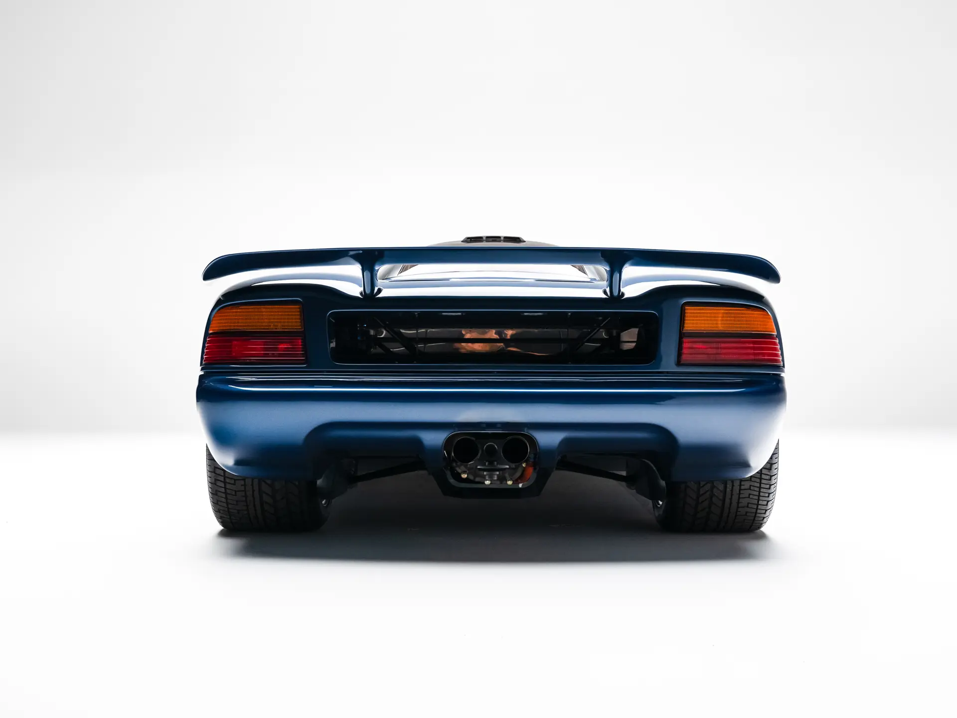 https://cdn.rmsothebys.com/e/8/b/9/7/5/e8b975009220c39853ca94285bfaa2b7aa8d17fd.webp