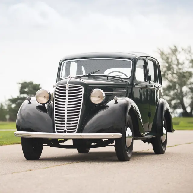 1940 Morris Ten Series M Saloon | Hershey 2016 | RM Sotheby's