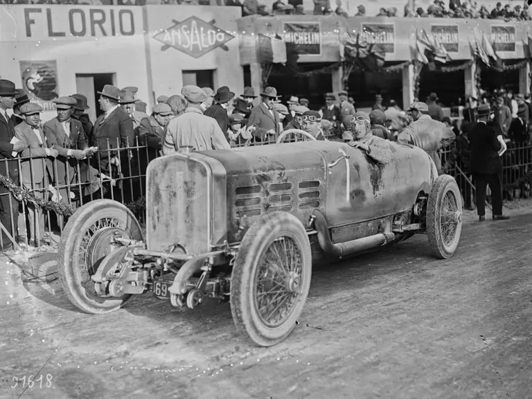 André Dubonnet behind the wheel of the “Tulipwood” Torpedo at the 1924 Targa Florio.