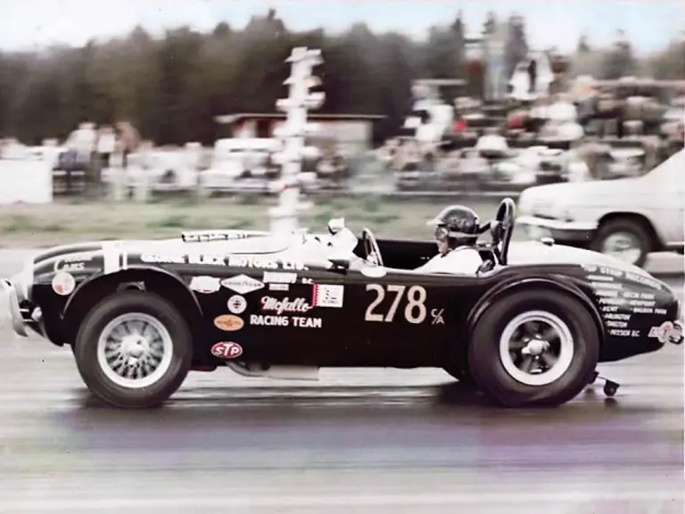 CSX 2075 in its racing days with original owner Chet McFallo.