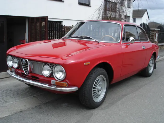 1971 Alfa Romeo GT 1300 Junior: market value and price history