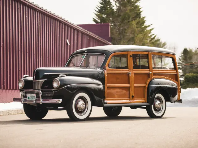1941 Ford Super DeLuxe Station Wagon | The Dingman Collection | RM