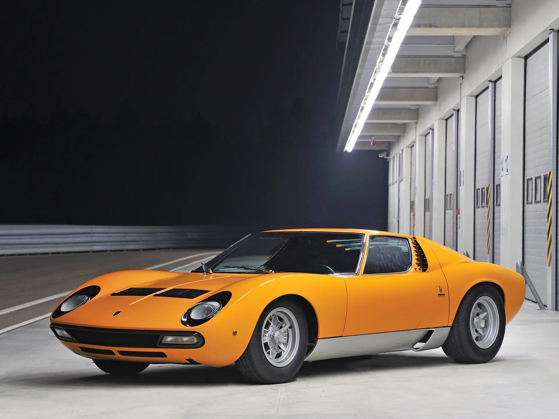 1972 Lamborghini Miura P400 SV by Bertone | New York - Driven By