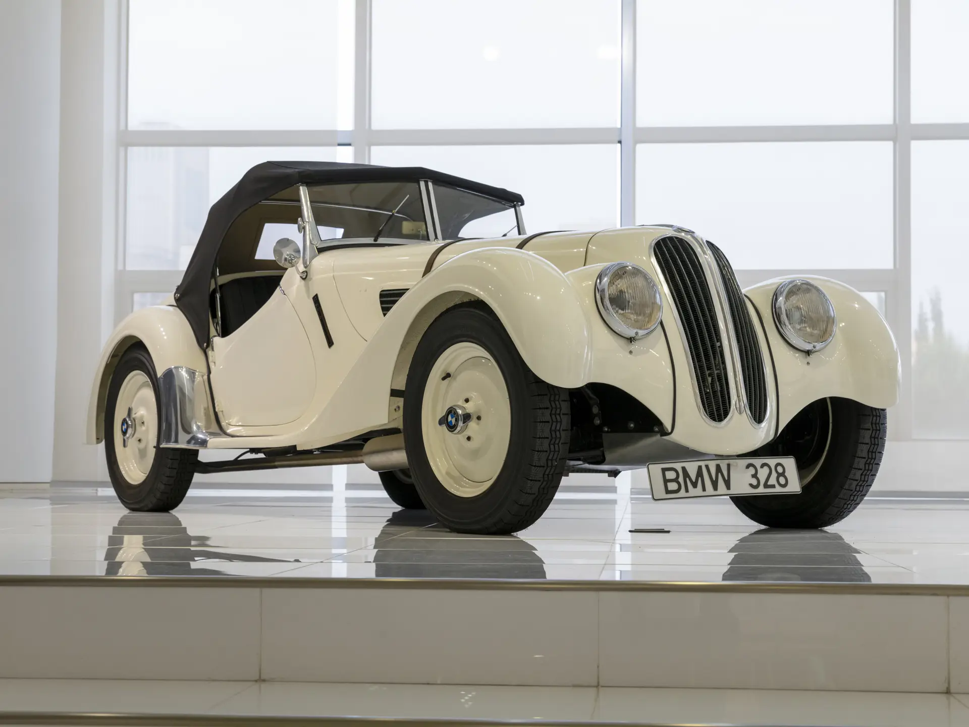 1938 BMW 328 Roadster | Monterey 2022 | RM Sotheby's