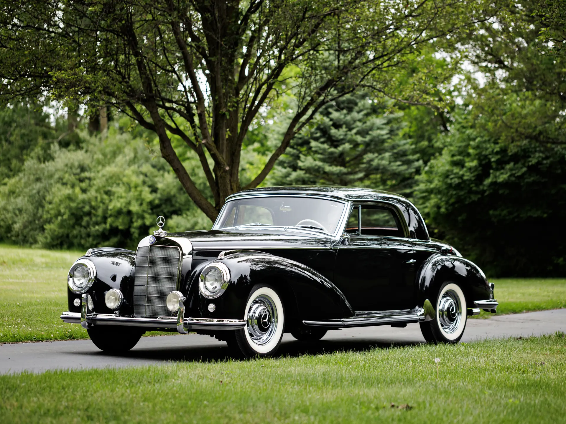 1955 Mercedes-Benz 300 Sb Coupe | Monterey 2024 | RM Sotheby's