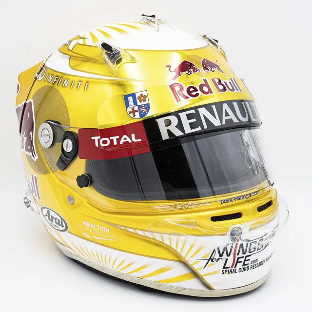 arai f1 helmets Lewis Hamilton 2025 Las Vegas GP Full-Scale 1:1 Replica Helmet The Arai GPV Some F1 drivers missing approved