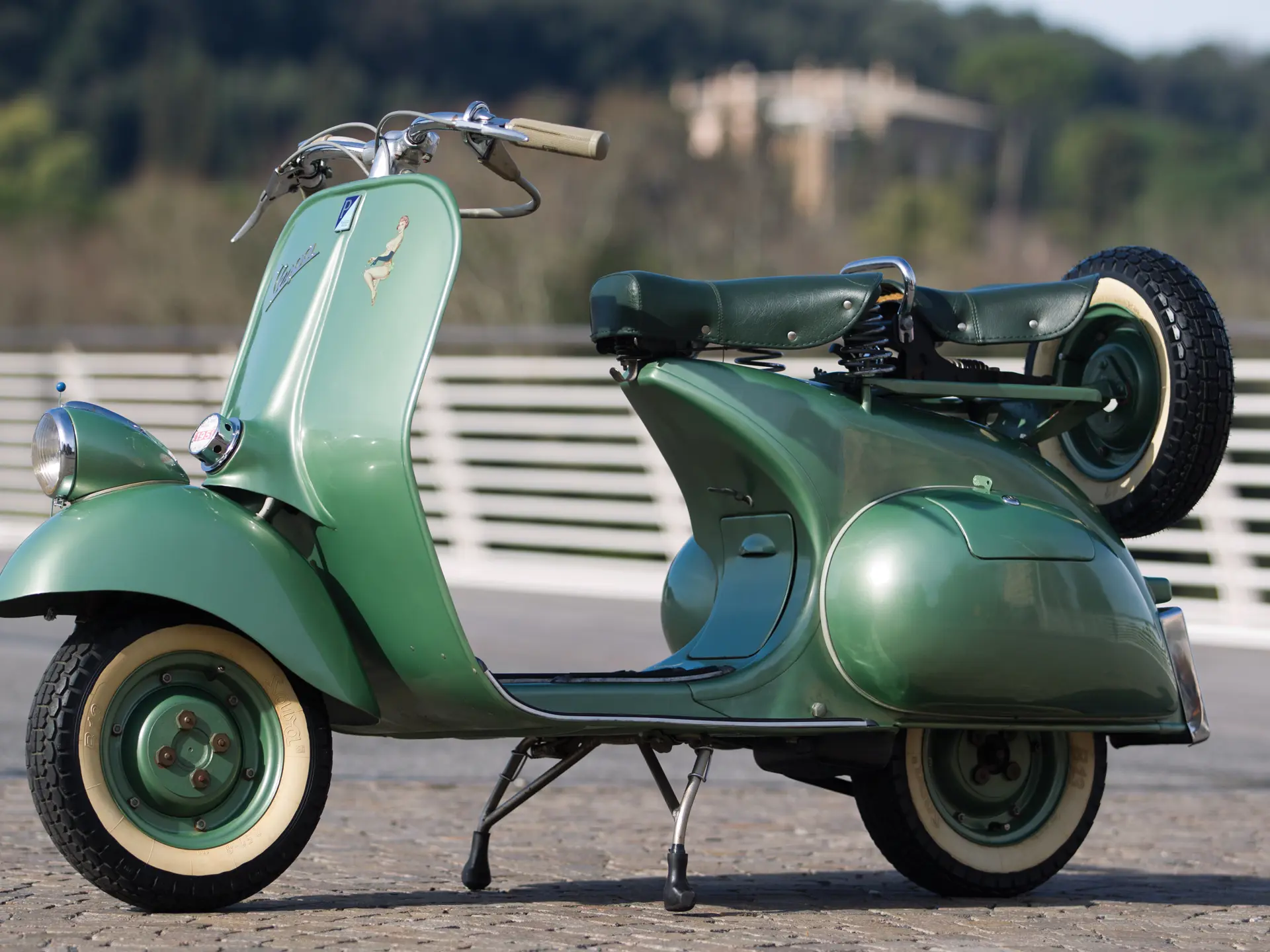 1952 Piaggio Vespa 125 'Faro Basso' | Monaco 2014 | RM Sotheby's