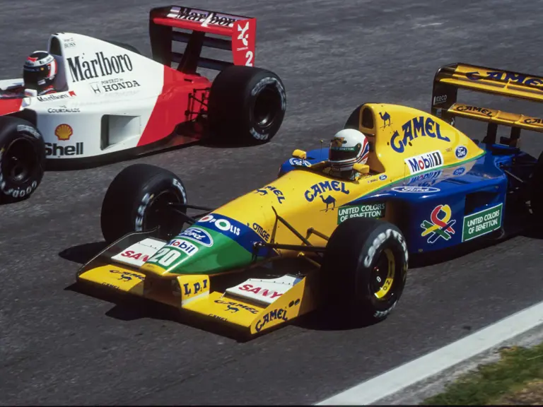 Martin Brundle, behind the wheel of B191-08, and McLaren’s Gerhard Berger neck and neck at the Mexican Grand Prix, 22 March 1992.