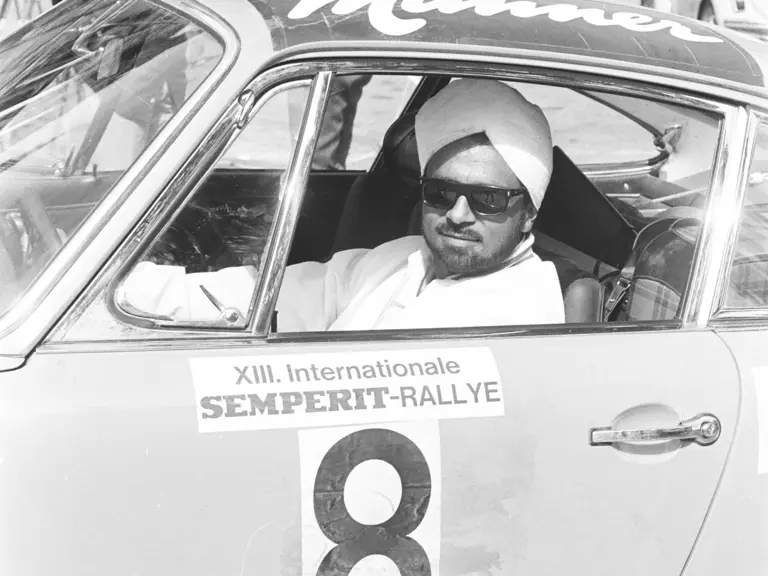 Joginder Singh behind the wheel of the 911 S during the 1969 Internationale Semperit Rally.