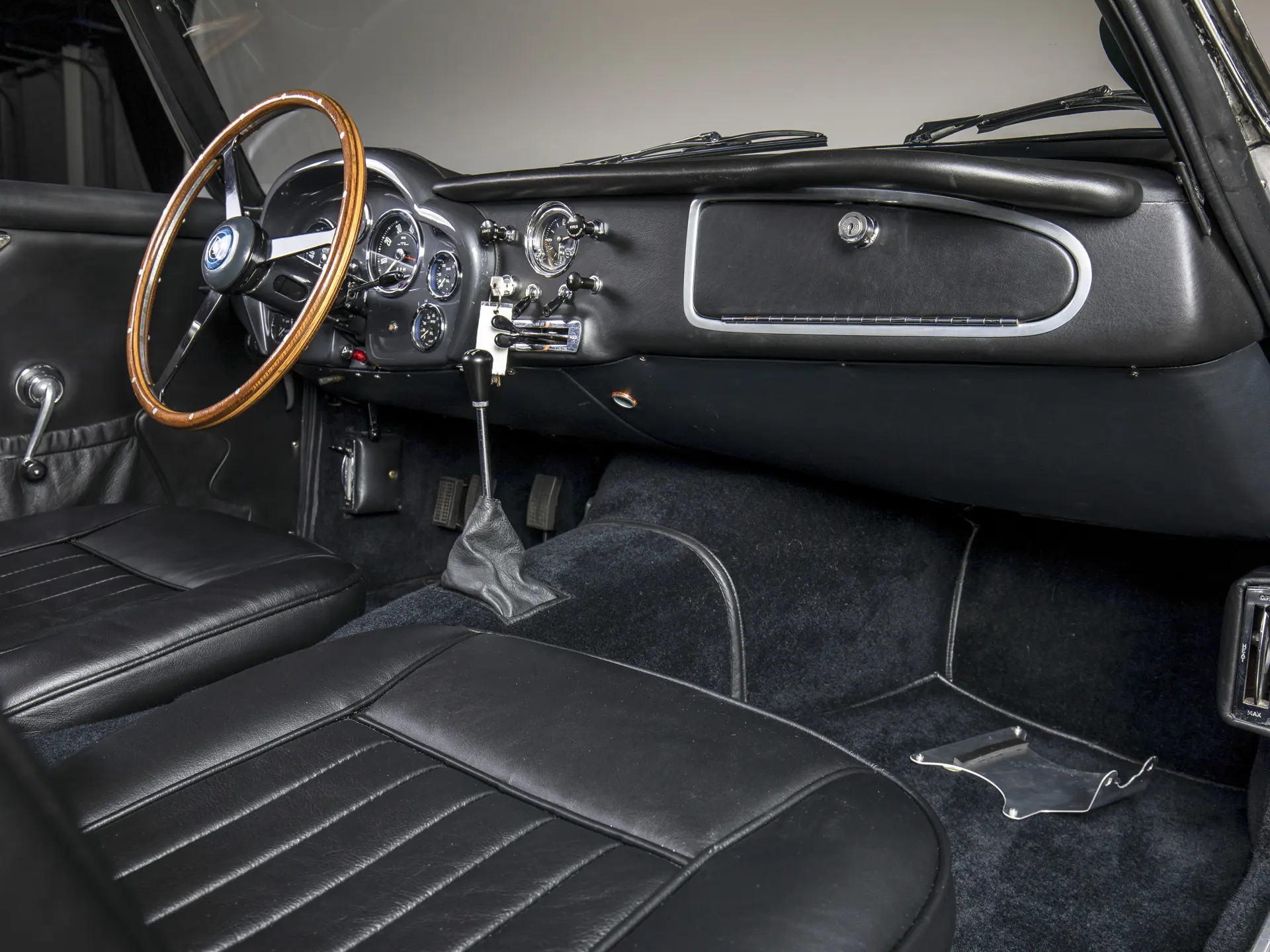 1962 Aston Martin DB4 GT Zagato - imagen 3