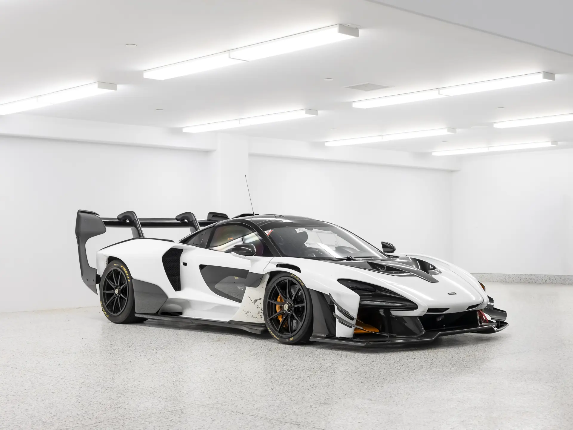2020 McLaren Senna GTR