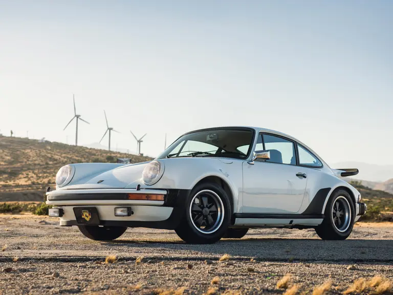 1975 Porsche 911 390 Turbo

Photo: James Lipman