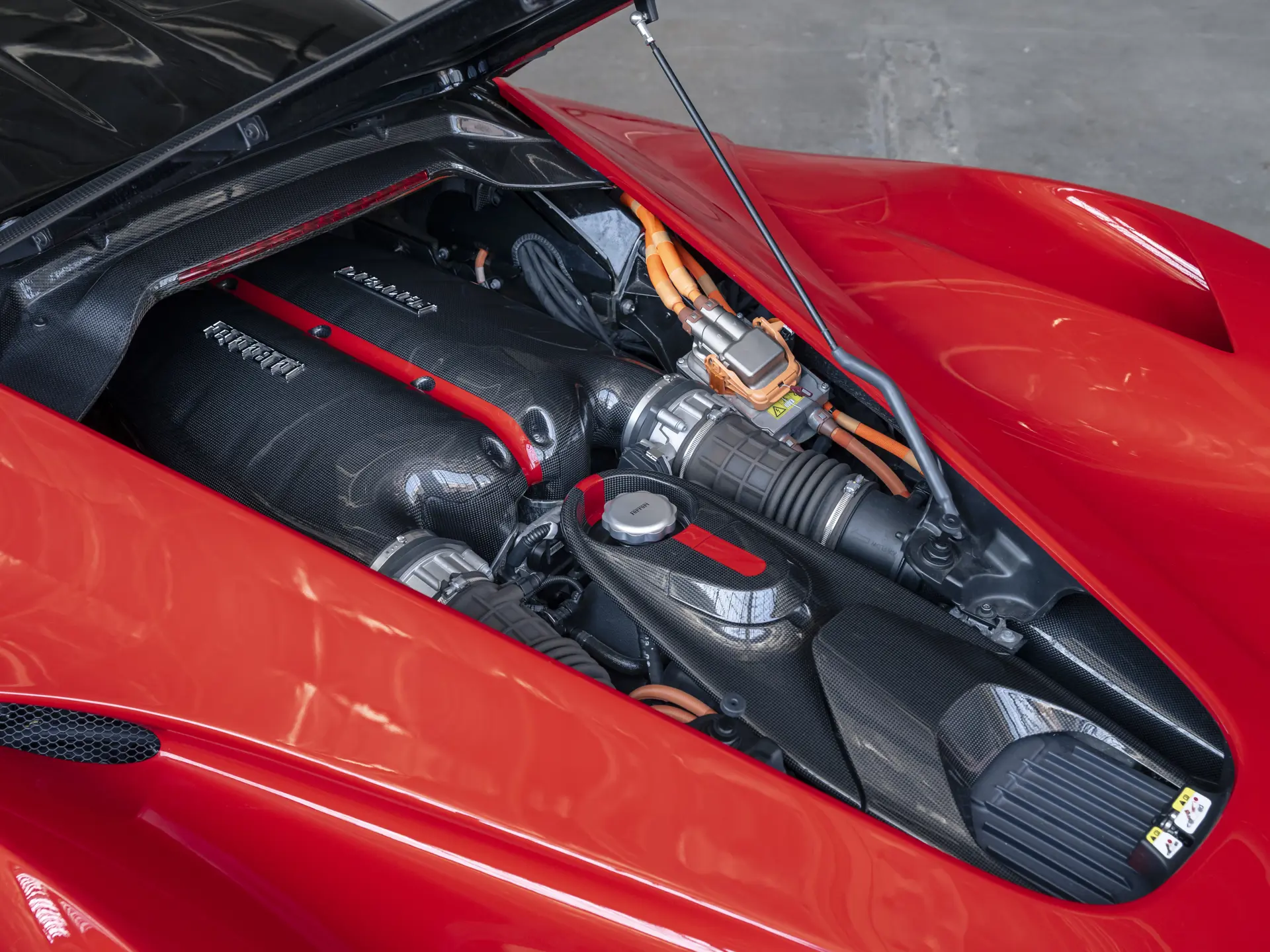 2015 Ferrari LaFerrari - imagen 2