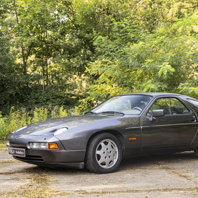 00s PORSCHE DESIGN 未使用品　定価税込57750 1989 Porsche 928 GT 'Flachbau' | Paris 2024 | RM Sotheby's