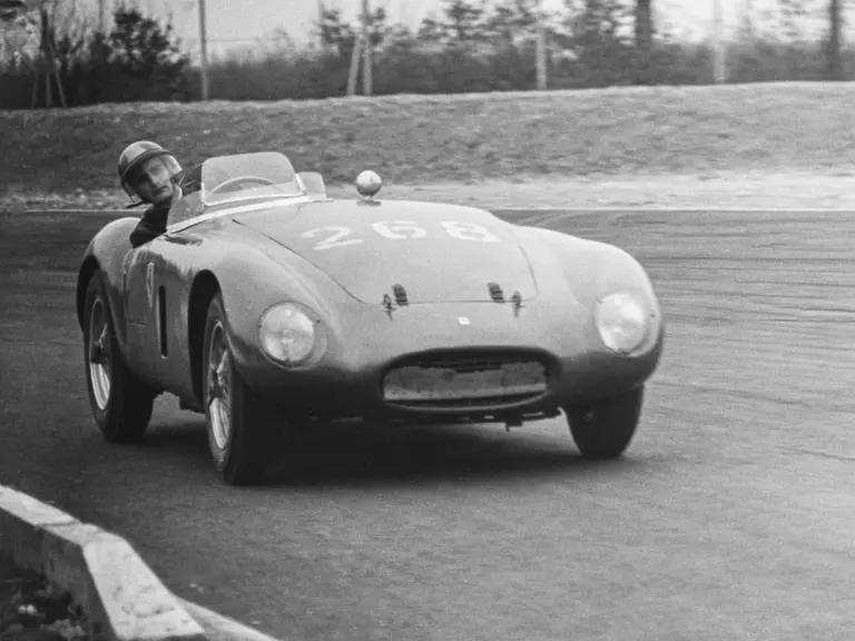 Chassis 0406 MD with Benzoni behind the wheel at the Trofeo Bruno e Fofi Vigorelli in Monza, March 1956.